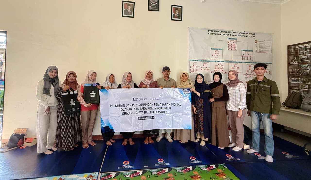 Tim Pengabdian UMP Dampingi UMKM Pesisir Semarang Tingkatkan Daya Saing Produk Ikan